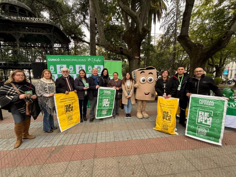 Municipio de Curicó y ReSimple ampliarán reciclaje a toda la zona urbana de la comuna