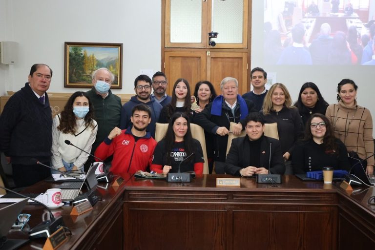 Municipio de Curicó aprueba subvenciones para organizaciones solidarias y deportistas locales
