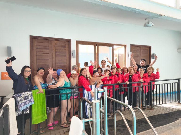 Adultos mayores de Sarmiento disfrutaron de la casa del adulto mayor